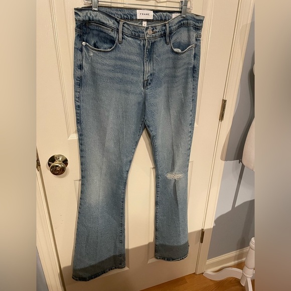 New Frame Le High Flare 32 Crystal Beach Tear Wash - Picture 2 of 12